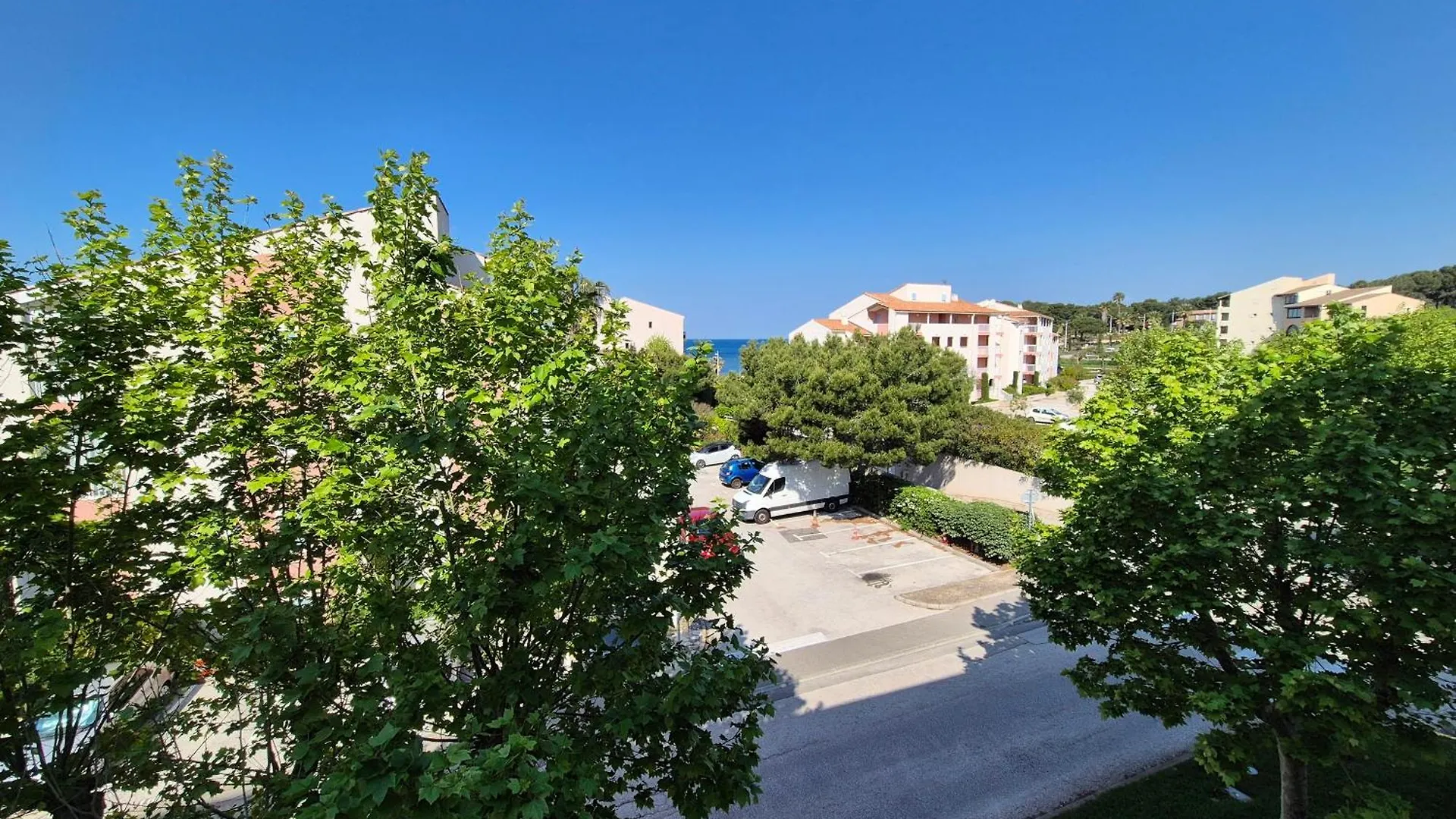 Appartement Vue Mer Dans Grand Domaine Avec Piscine. Six-Fours-les-Plages 0*,  Franciaország